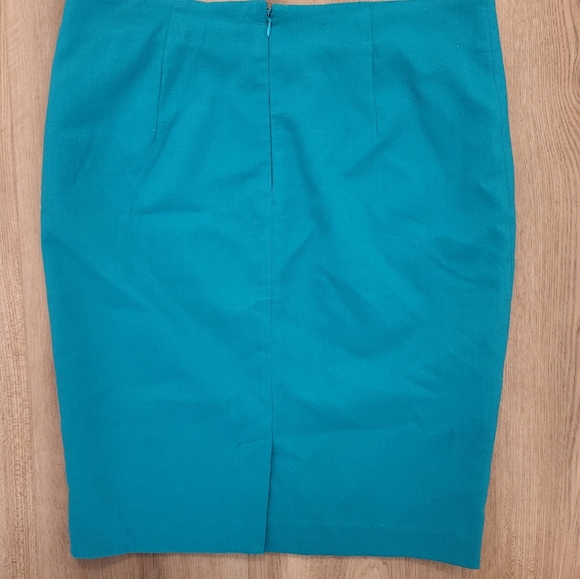 Forever 21 Pencil Skirt - Picture 2 of 4